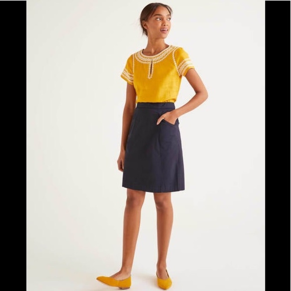 Boden navy super cute chino skirt, like new.